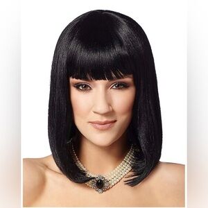 Spirit Halloween fashion pageboy wig black brand new in bag bob wig